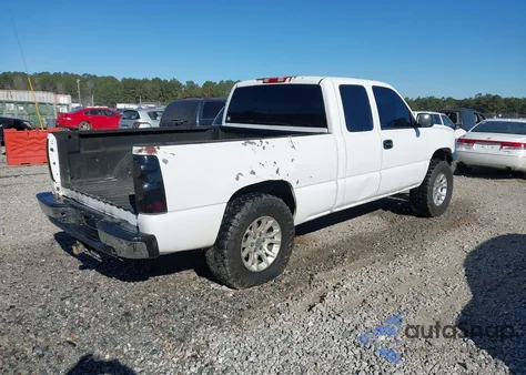 2005 Chevrolet Silverado 1500 Ls z USA, uszkodzony, nr VIN 2GCEC19T651192228